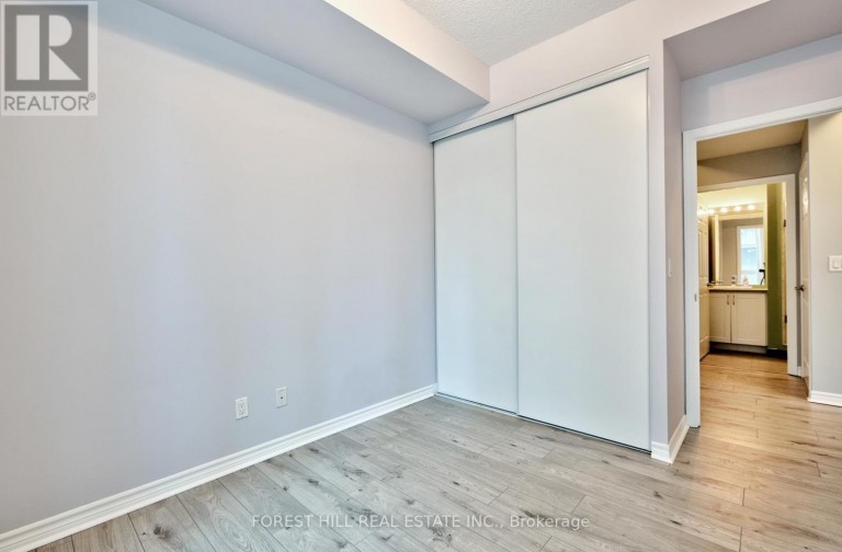 306 - 19 GRAND TRUNK CRESCENT, Toronto (Waterfront Communities), Ontario, M5J3A3