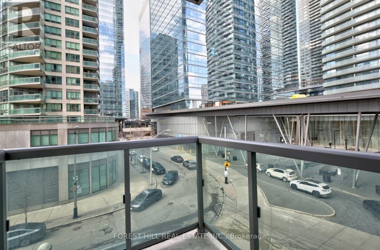 306 - 19 GRAND TRUNK CRESCENT, Toronto (Waterfront Communities), Ontario, M5J3A3