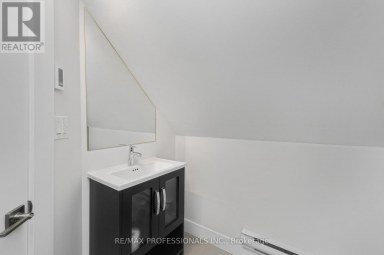 #3 - 388 WILSON STREET Hamilton (Landsdale) Ontario photo 10