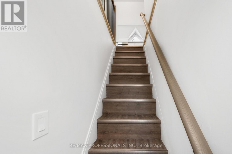 #3 - 388 WILSON STREET, Hamilton (Landsdale), Ontario, L8L1S9