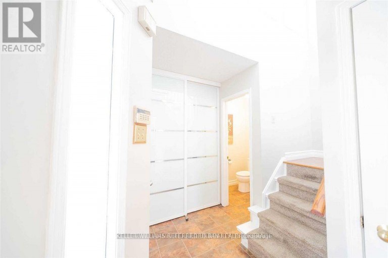 44 KEYS DRIVE, Ajax (Central), Ontario, L1T3P7