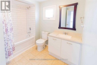 44 KEYS DRIVE Ajax (Central) Ontario photo 3