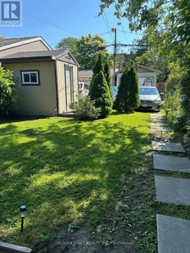 MAIN - 563 OSSINGTON AVENUE, Toronto (Palmerston-Little Italy), Ontario, M6G3T4