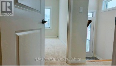 3080 SANDY ACRES AVENUE Severn (West Shore) Ontario photo 6