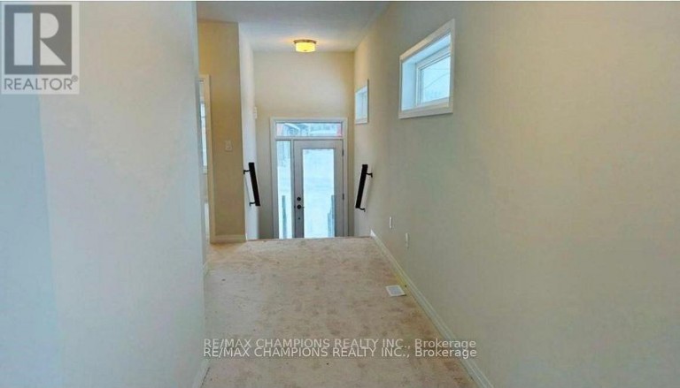 3080 SANDY ACRES AVENUE, Severn (West Shore), Ontario, L3V8P8