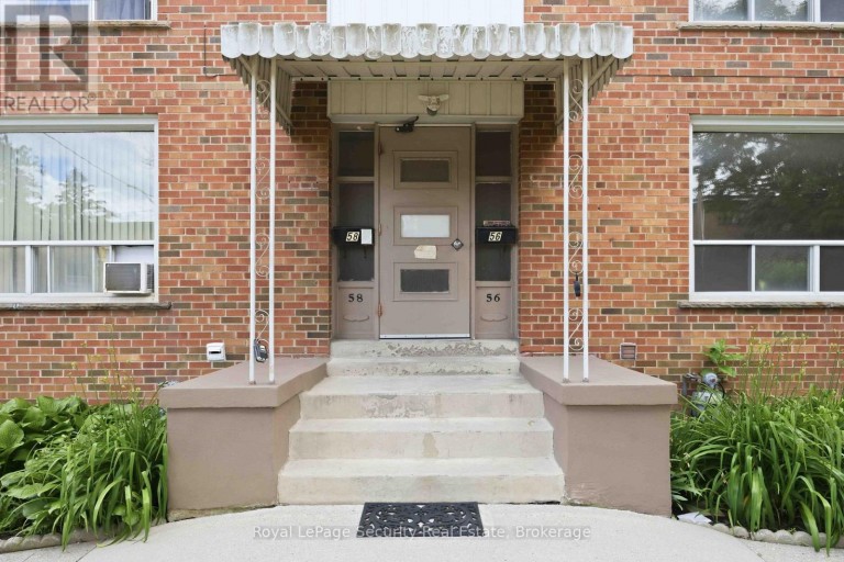 3 - 58 LEDUC DRIVE, Toronto (Rexdale-Kipling), Ontario, M9W2A9