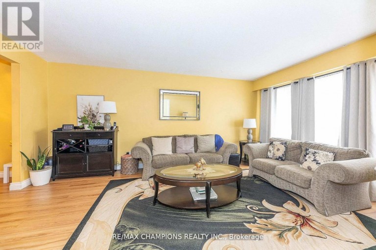 17 - 3525 BRANDON GATE DRIVE, Mississauga (Malton), Ontario, L4T3M3
