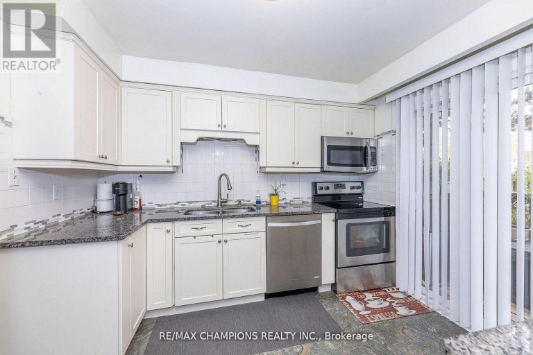 17 - 3525 BRANDON GATE DRIVE, Mississauga (Malton), Ontario, L4T3M3