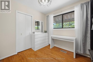 74 RINGWAY CRESCENT Toronto (Elms-Old Rexdale) Ontario photo 26