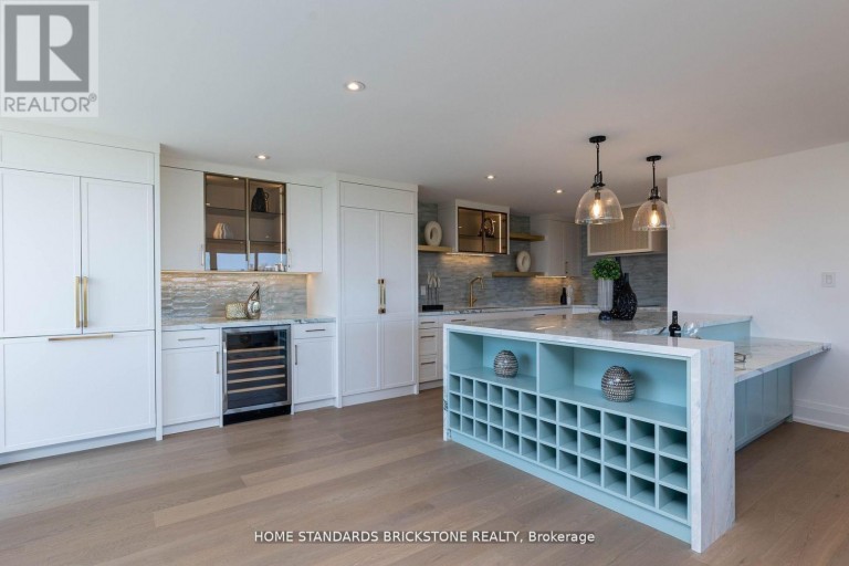 9D - 66 COLLIER STREET, Toronto (Rosedale-Moore Park), Ontario, M4W1L9