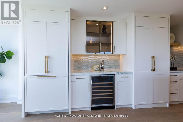 9D - 66 COLLIER STREET, Toronto (Rosedale-Moore Park), Ontario, M4W1L9