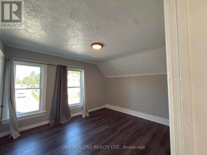 5082 SAINT LAWRENCE AVENUE, Niagara Falls (Downtown), Ontario, L2E3Y8