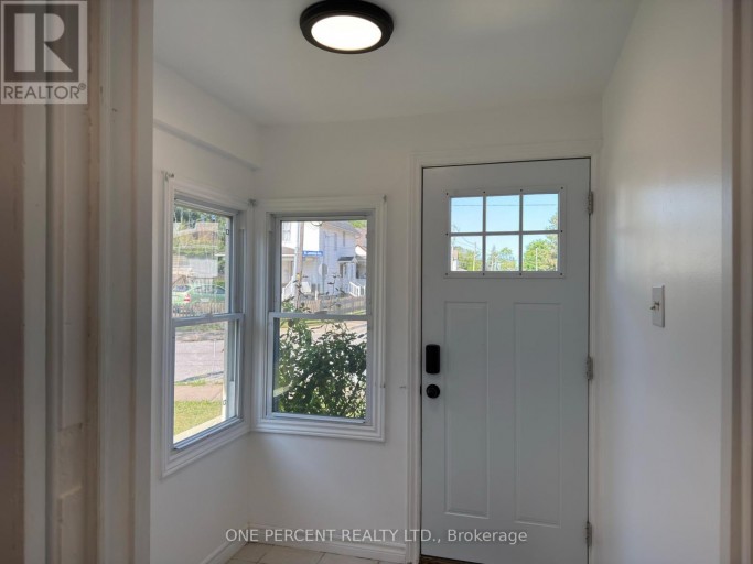 5082 SAINT LAWRENCE AVENUE, Niagara Falls (Downtown), Ontario, L2E3Y8