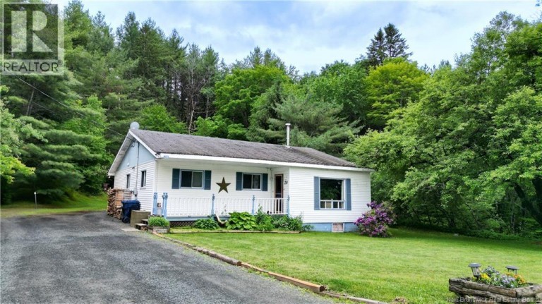 28 Main Street, Doaktown, New Brunswick, E9C1A2