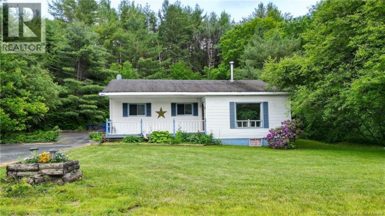 28 Main Street, Doaktown, New Brunswick, E9C1A2