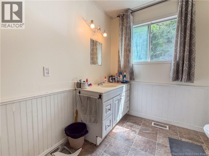 28 Main Street, Doaktown, New Brunswick, E9C1A2