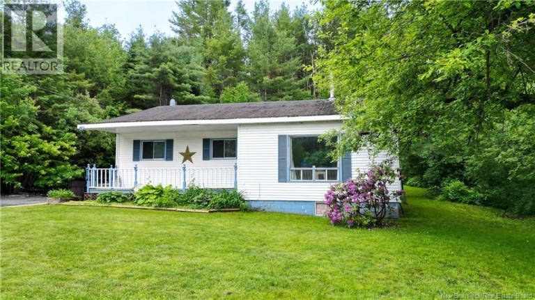 28 Main Street, Doaktown, New Brunswick, E9C1A2