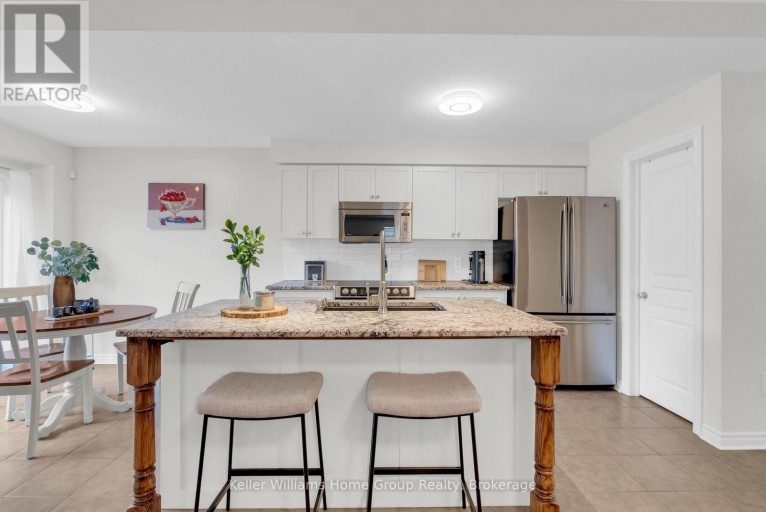 212 GOODWIN DRIVE, Guelph (Pineridge/Westminster Woods), Ontario, N1L0C8
