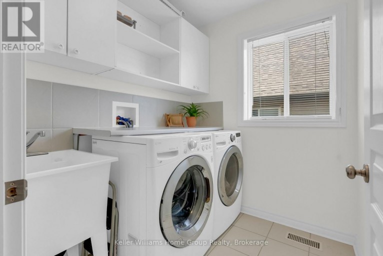 212 GOODWIN DRIVE, Guelph (Pineridge/Westminster Woods), Ontario, N1L0C8
