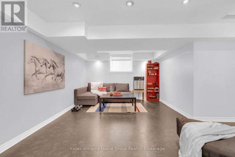 212 GOODWIN DRIVE, Guelph (Pineridge/Westminster Woods), Ontario, N1L0C8
