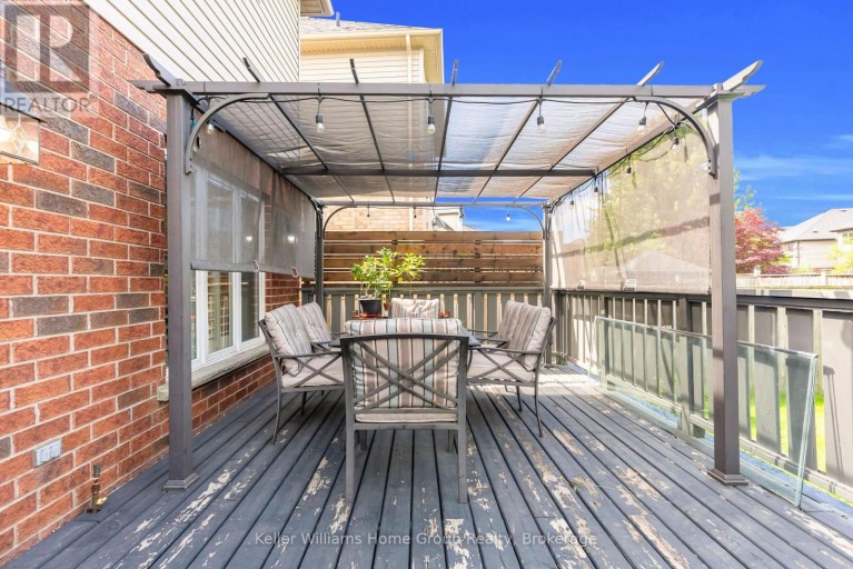212 GOODWIN DRIVE, Guelph (Pineridge/Westminster Woods), Ontario, N1L0C8
