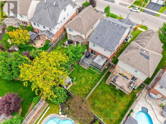 212 GOODWIN DRIVE, Guelph (Pineridge/Westminster Woods), Ontario, N1L0C8