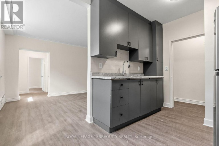 1 - 2550 KEELE STREET, Toronto (Maple Leaf), Ontario, M6L2N8