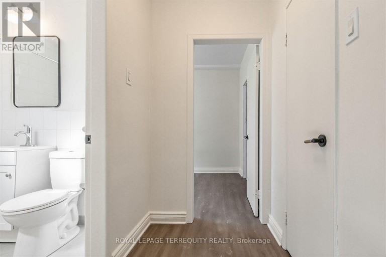 1 - 2550 KEELE STREET, Toronto (Maple Leaf), Ontario, M6L2N8