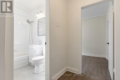 1 - 2550 KEELE STREET Toronto (Maple Leaf) Ontario photo 11