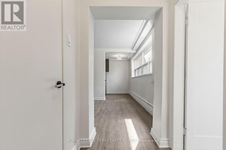1 - 2550 KEELE STREET, Toronto (Maple Leaf), Ontario, M6L2N8
