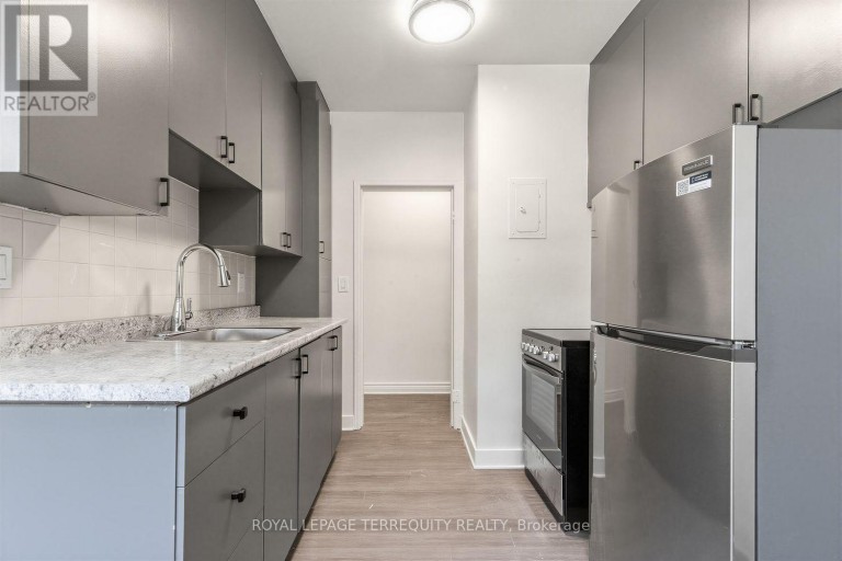1 - 2550 KEELE STREET, Toronto (Maple Leaf), Ontario, M6L2N8