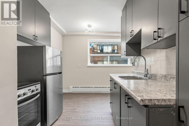 1 - 2550 KEELE STREET, Toronto (Maple Leaf), Ontario, M6L2N8