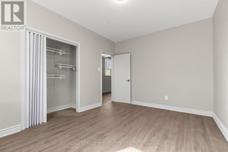 3 - 2550 KEELE STREET, Toronto (Maple Leaf), Ontario, M6L2N8