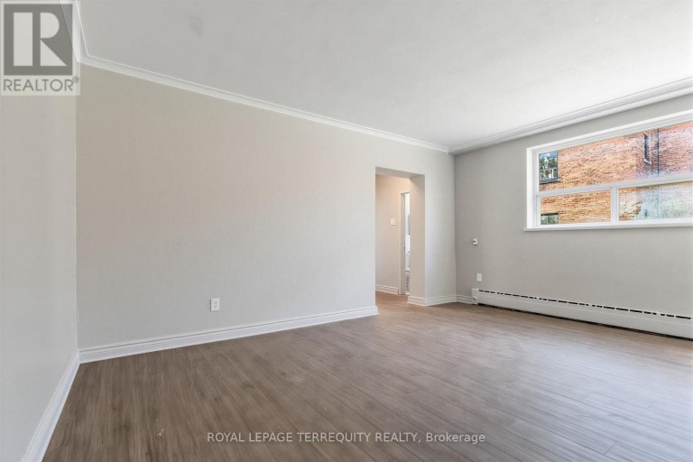 3 - 2550 KEELE STREET, Toronto (Maple Leaf), Ontario, M6L2N8