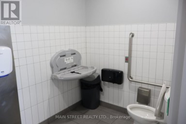 1A - 18040 YONGE STREET Newmarket (Woodland Hill) Ontario photo 13
