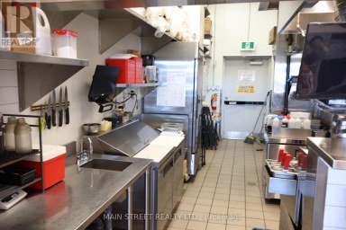 1A - 18040 YONGE STREET Newmarket (Woodland Hill) Ontario photo 15