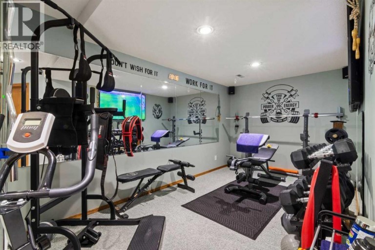217 Douglas Glen Close SE, Calgary, Alberta, T2Z2V7