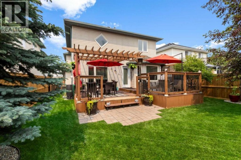 217 Douglas Glen Close SE, Calgary, Alberta, T2Z2V7