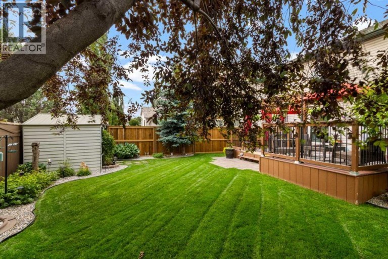 217 Douglas Glen Close SE, Calgary, Alberta, T2Z2V7