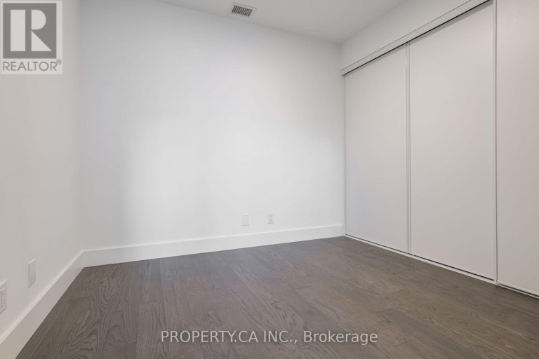 106 - 6 GREENBRIAR ROAD, Toronto (Bayview Village), Ontario, M2K0H6