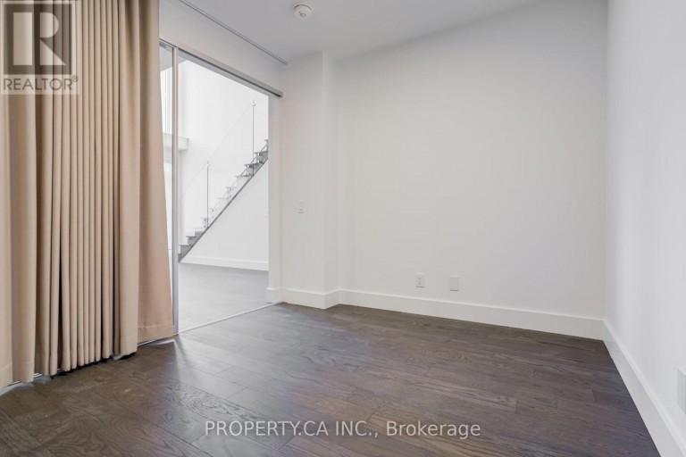 106 - 6 GREENBRIAR ROAD, Toronto (Bayview Village), Ontario, M2K0H6