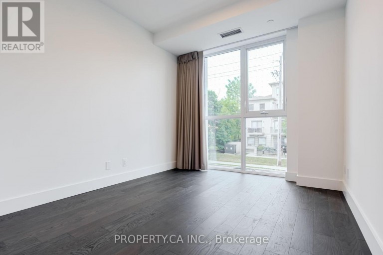 106 - 6 GREENBRIAR ROAD, Toronto (Bayview Village), Ontario, M2K0H6