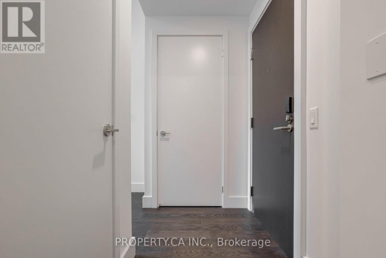 106 - 6 GREENBRIAR ROAD, Toronto (Bayview Village), Ontario, M2K0H6