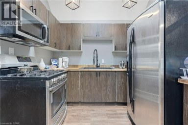 7186 GARNER Road Niagara Falls Ontario photo 19