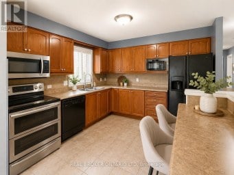 789 FIELDGATE CIRCLE London East (East I) Ontario photo 8