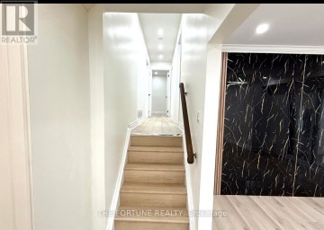 7461 NETHERWOOD ROAD Mississauga (Malton) Ontario photo 18