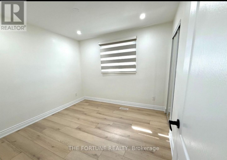 7461 NETHERWOOD ROAD, Mississauga (Malton), Ontario, L4T2N7
