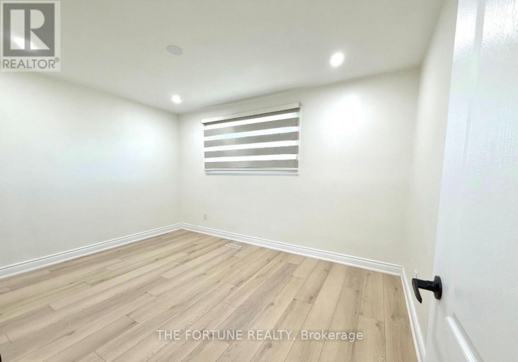 7461 NETHERWOOD ROAD, Mississauga (Malton), Ontario, L4T2N7