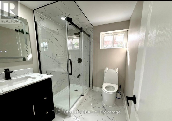 7461 NETHERWOOD ROAD, Mississauga (Malton), Ontario, L4T2N7