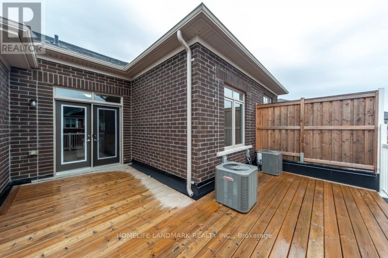 1126 BALTIC LANE, Pickering, Ontario, L1X0G9